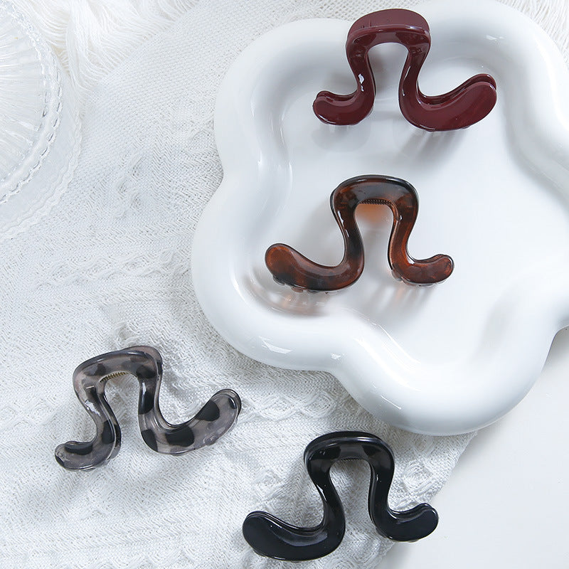 Simple Irregular Hair Catch Clip Shark Clip Women's Premium 2025 New Hairpin Back Head Hair Accessories Hairpin Elegant